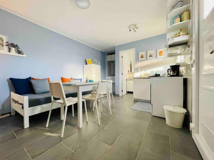 Cozy, Newly Renovated Apartment In Gavrio. 外观 照片
