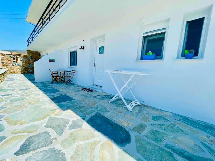 Cozy, Newly Renovated Apartment In Gavrio. 外观 照片